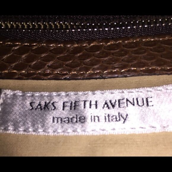 Saks5thAvenue Serena Clutch - Picture 3 of 3